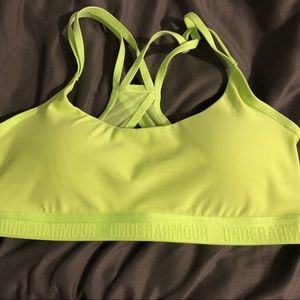women’s UA sports bra